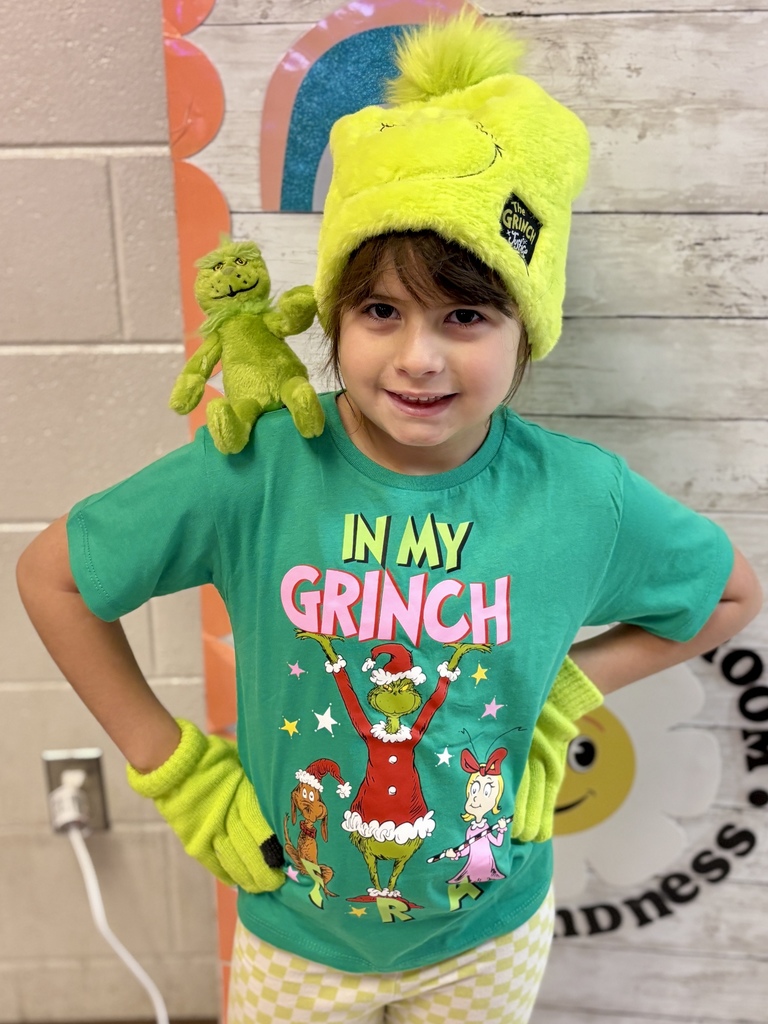 students and staff on spirit day