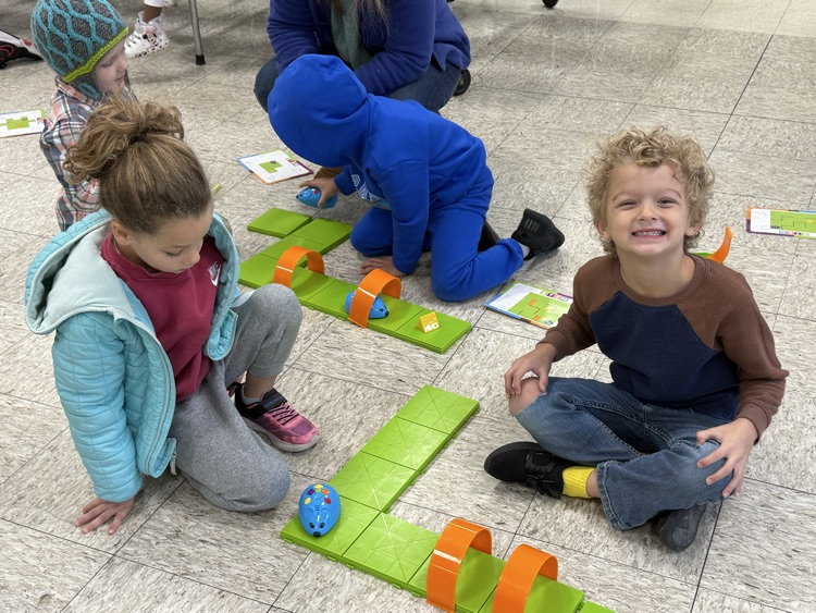 kindergarten students 