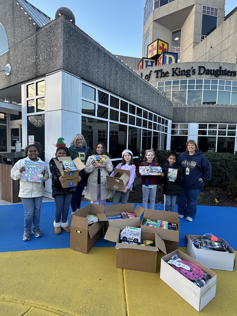 SCA students dropping off donation at CHKD