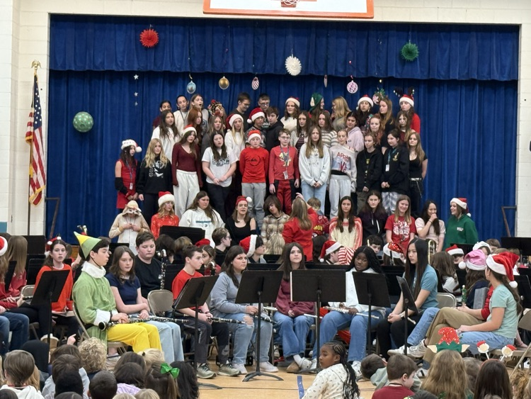 Hickory middle school performs