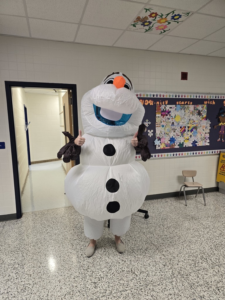 Mrs. Gurkin dressed as Olaf