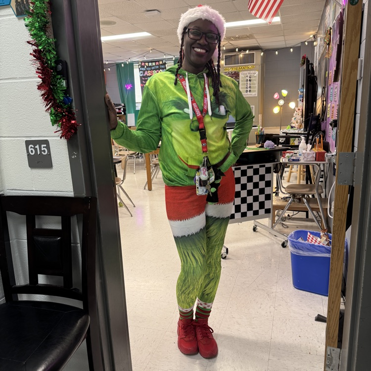 students dressed for grinchmas