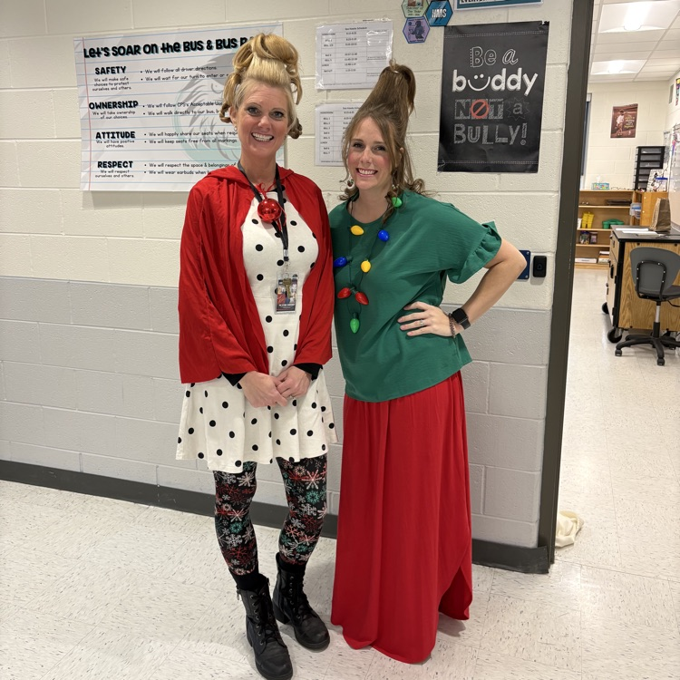 students dressed for grinchmas