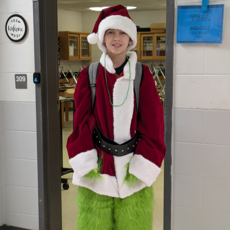 students dressed for grinchmas