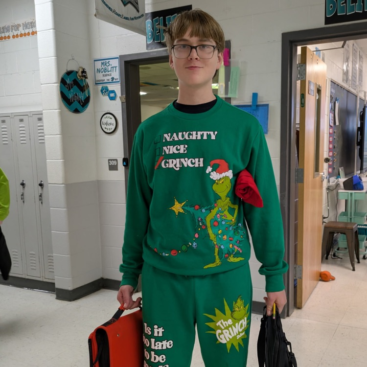 students dressed for grinchmas
