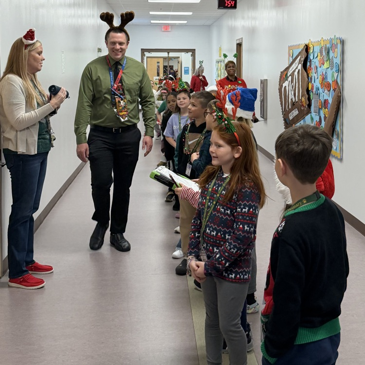 2nd graders Caroling