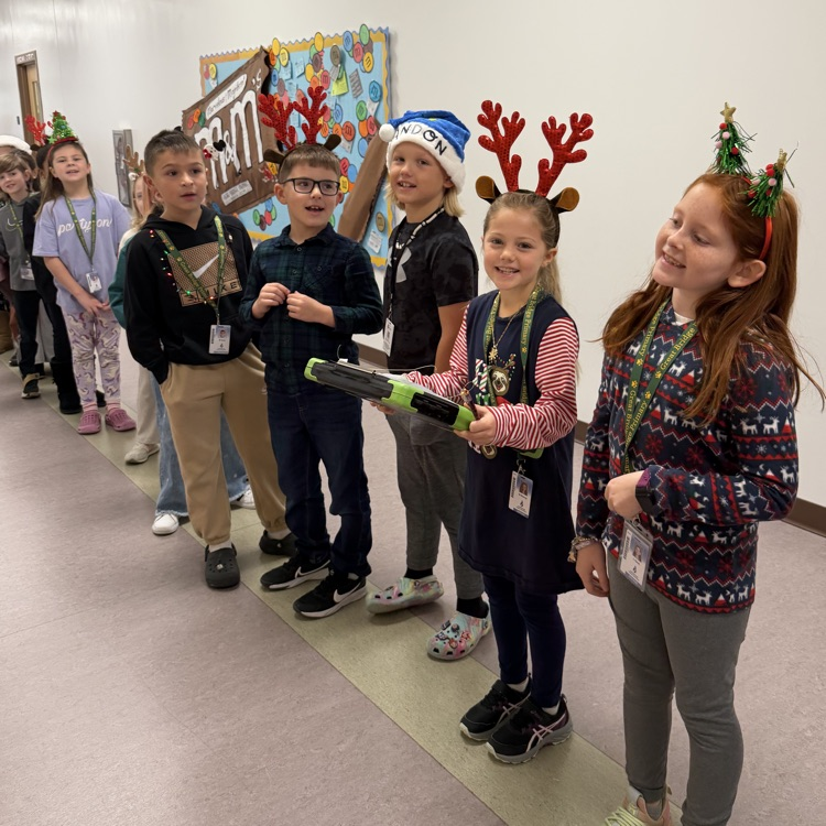 2nd graders Caroling