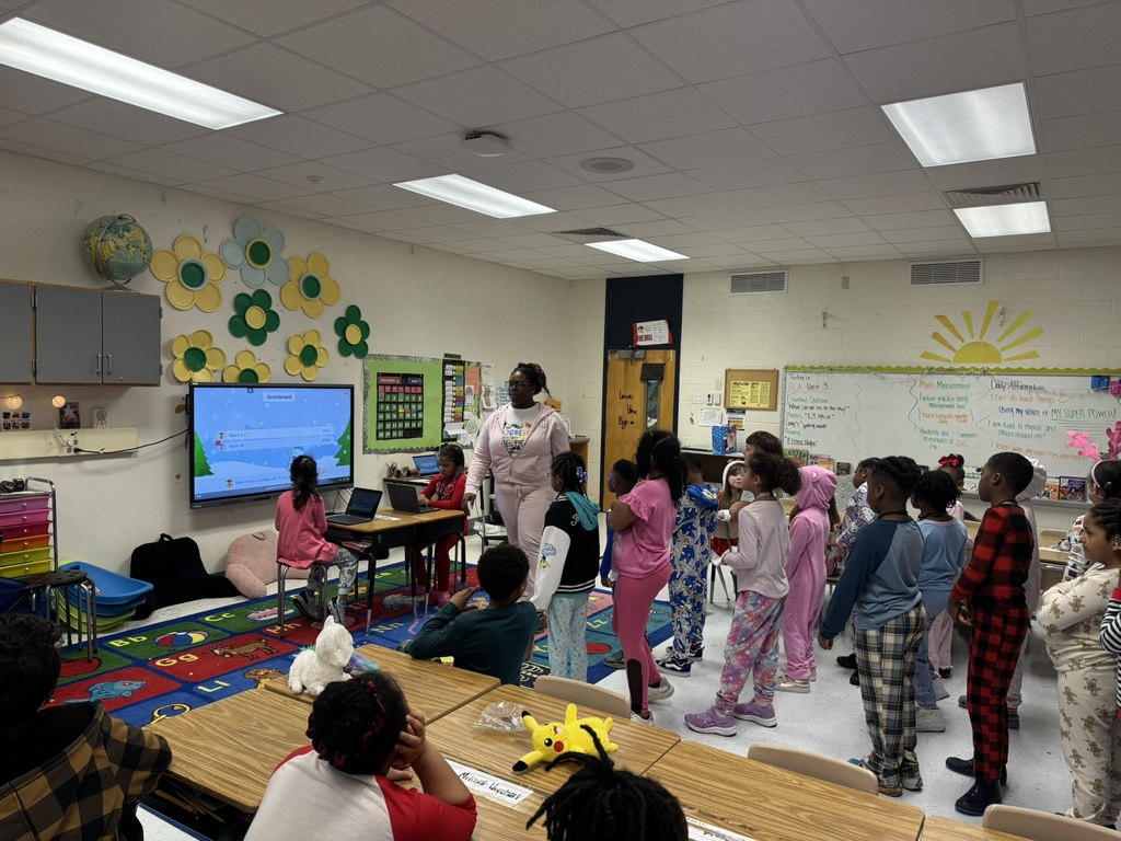 Ms. Roselle and Ms. Kay's class compete against each other in a game of Kahoot!