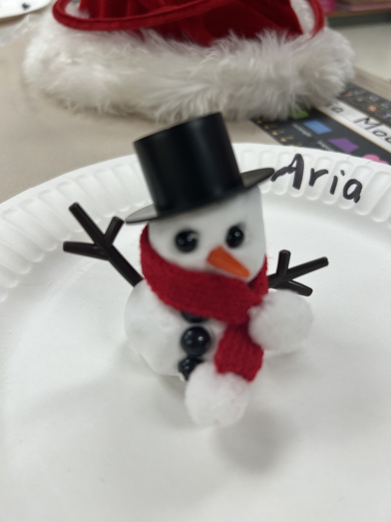 marshamallow snowman craft by Aria