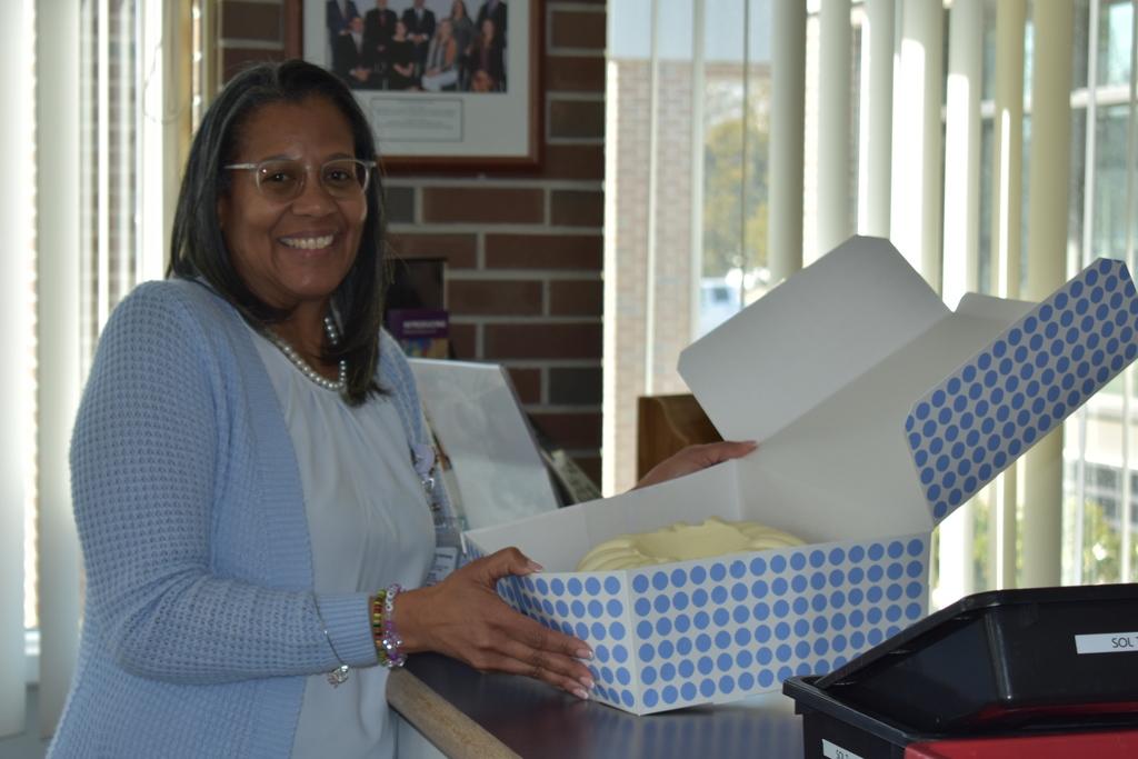 Dr. Davenport with her cake!