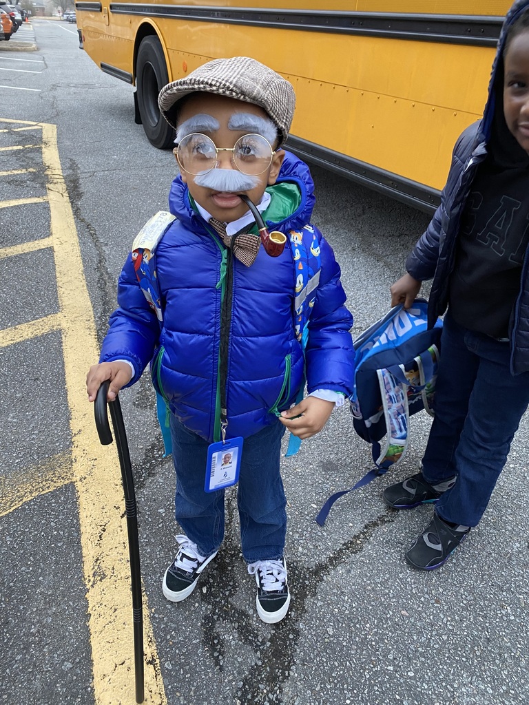 students dress up for the 100th day of school