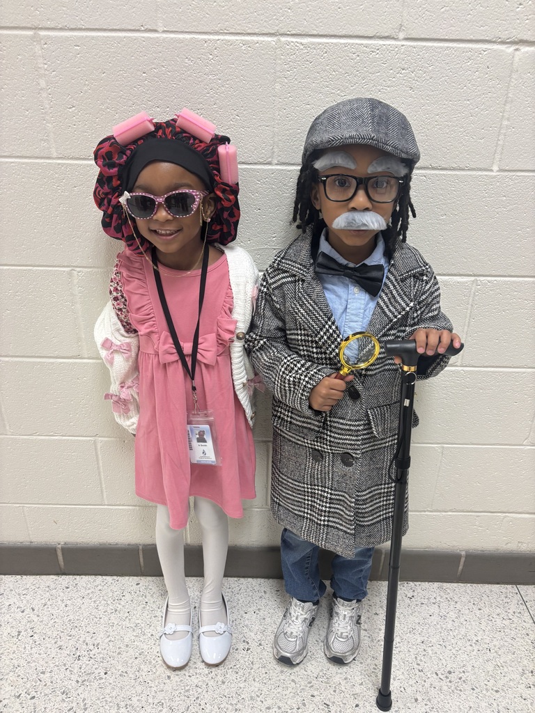 students dress up for the 100th day of school