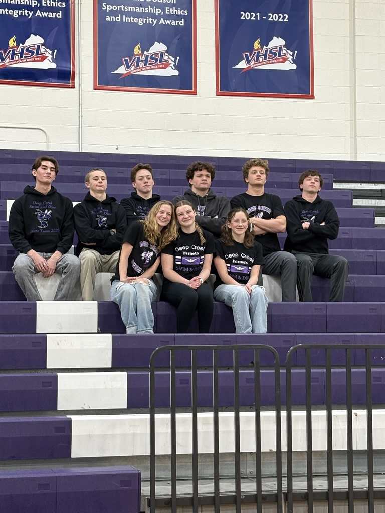 Picture of Swim Team members going to State