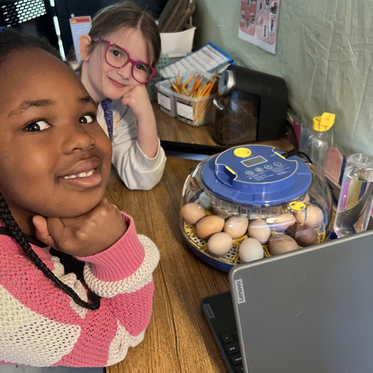 1st grade students at incubator 