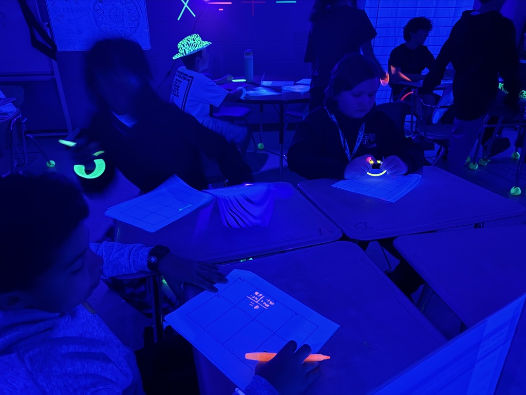 students in the glow lesson for Math class