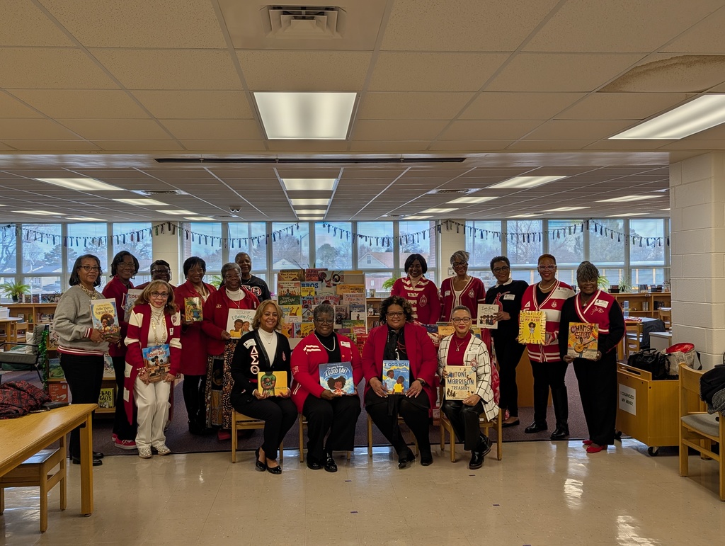 sorority members of Delta sigma theta