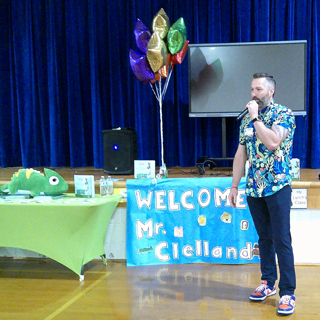 Leland Clelland speaks to students about growth mindset and his book (I AM...Building a Positive Mindset) 