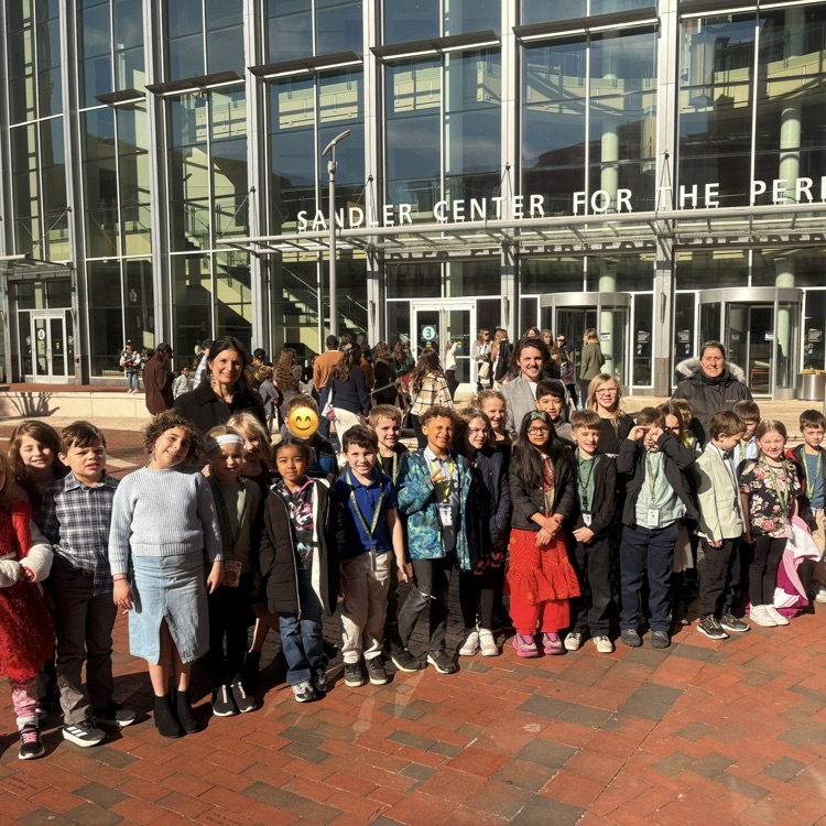 Ms Shinn’s students at the Sandler Center for the Alice in Wonderland ballet