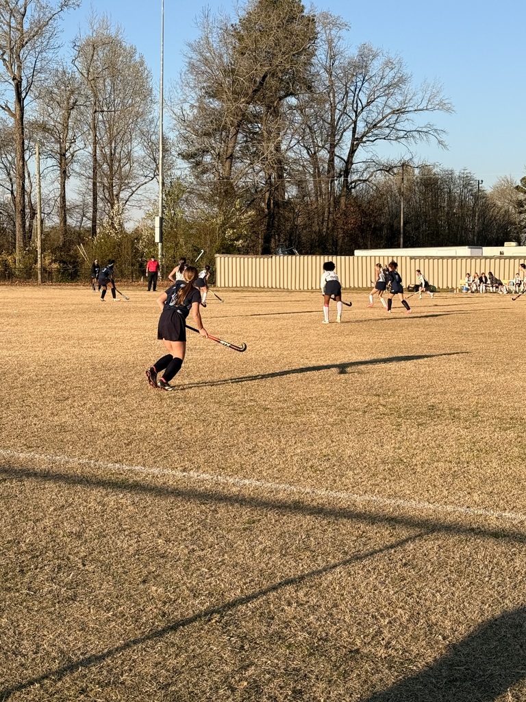 IRMS Girls Field Hockey playing Jolliff Middle School