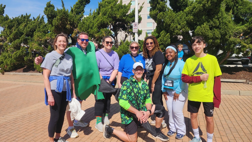 SRI Staff is all smiles and ready for the race!