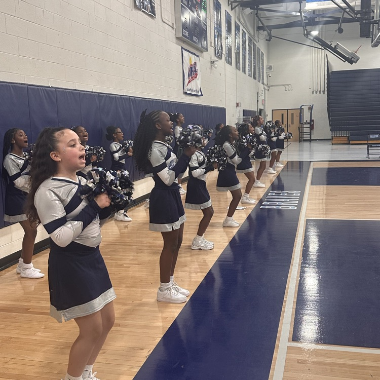 cheerleaders are cheering! 