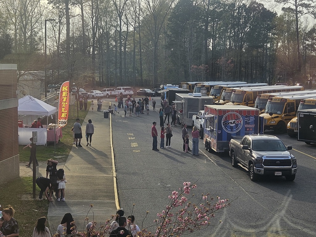crowd of people a that food trucks
