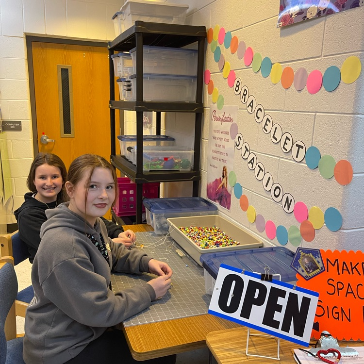 bracelet make it station