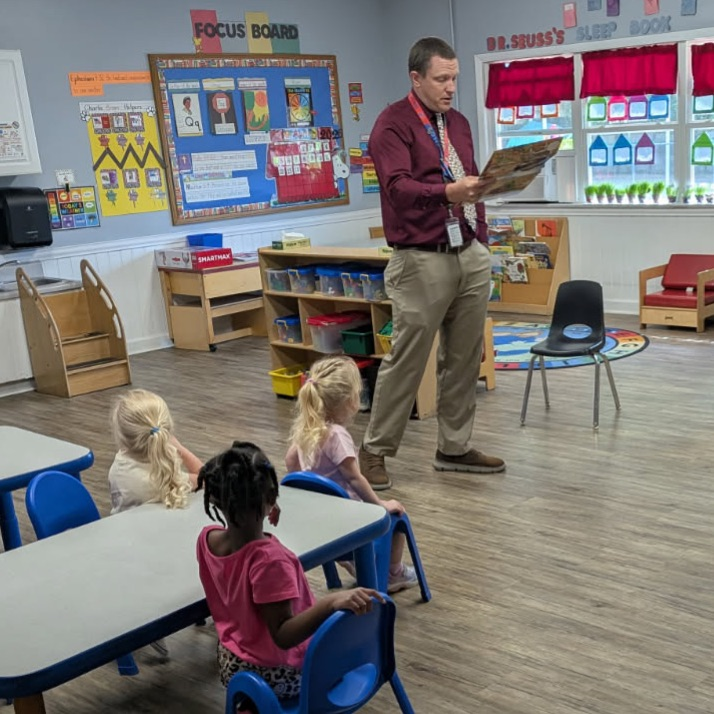 Mr Mason reading to excited preschools to promote GBP’s Kindergarten Kickoff event.