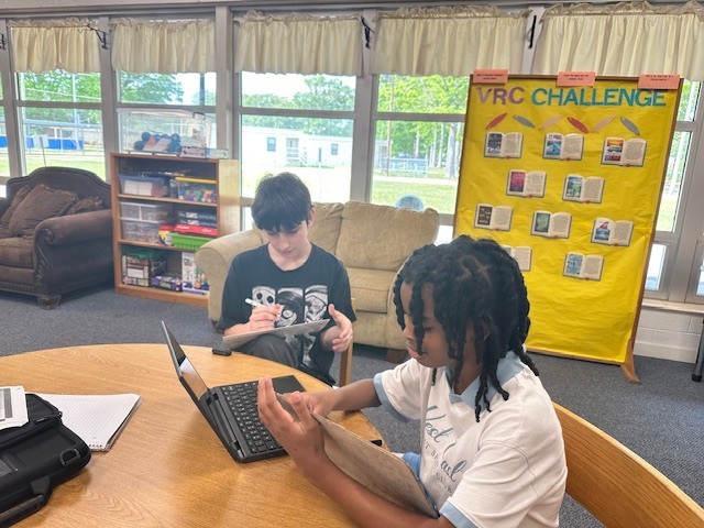 Students participating in an SOL review session