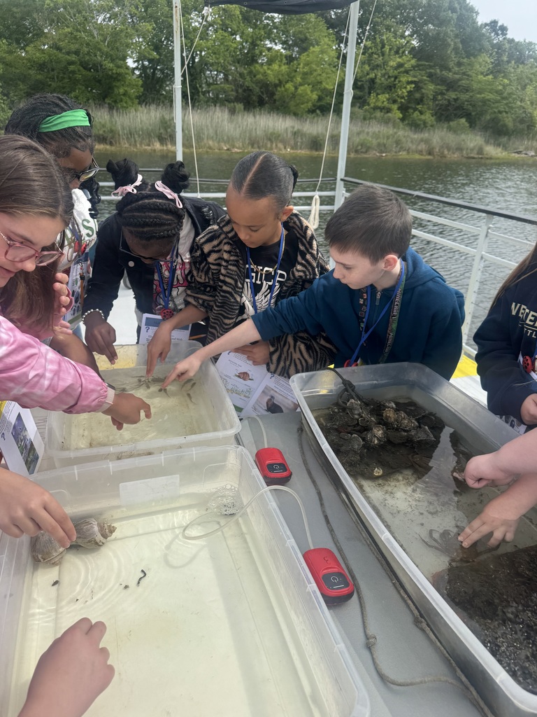 Kids on the Learning Barge