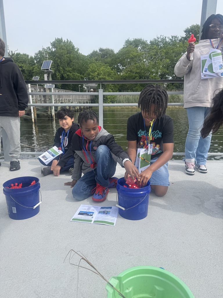 Kids on the Learning Barge