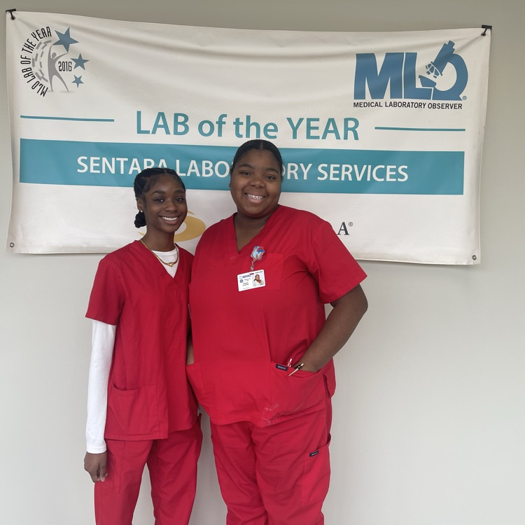 med lab students job shadowing at Sentra