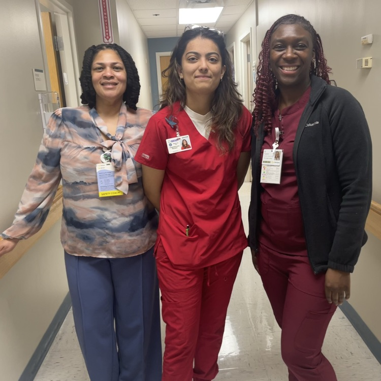 med lab students job shadowing at Sentra