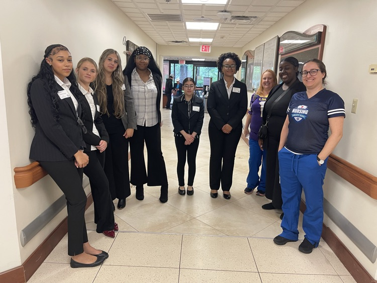 students going to interview at the hospital