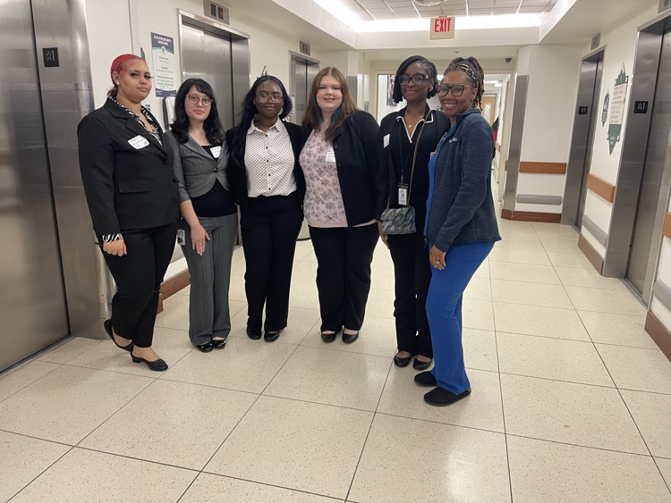 students going to interview at the hospital