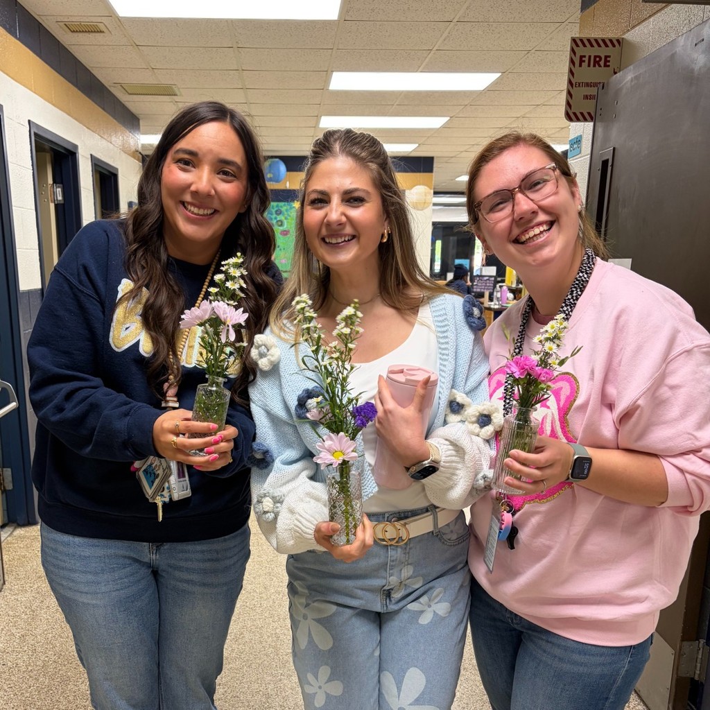Out of this world DIY flower arrangements