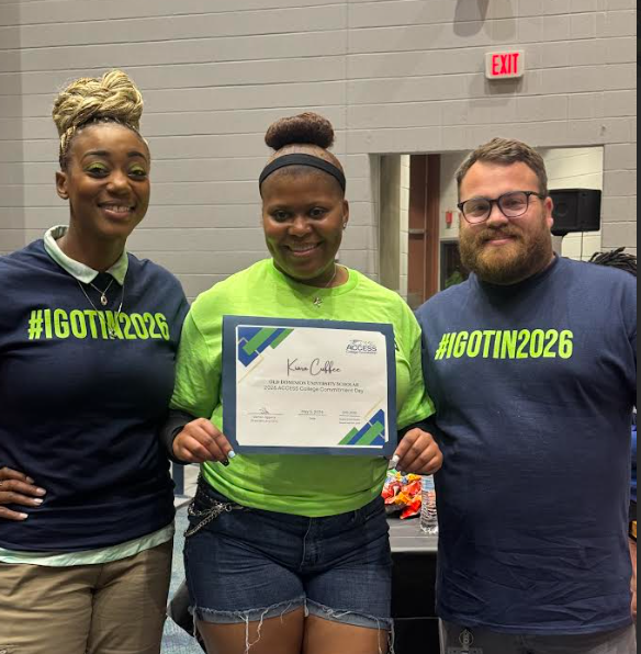 Student winner with AVID teachers