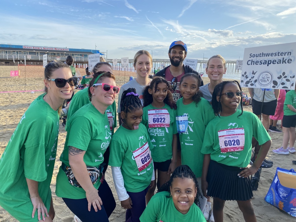 students and staff at girls on the run