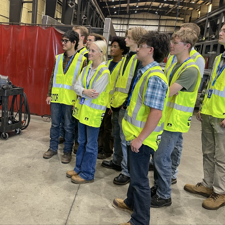 welding students on a field trip to Plasser American