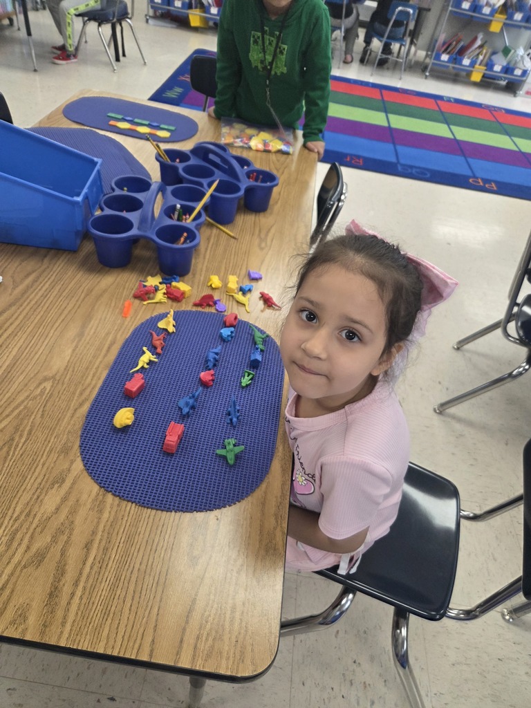 Student making her patterns