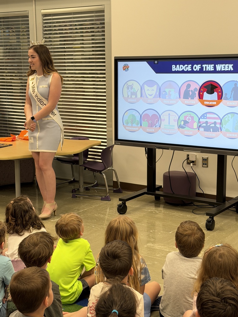 Miss Indian River starting her lesson with first grade