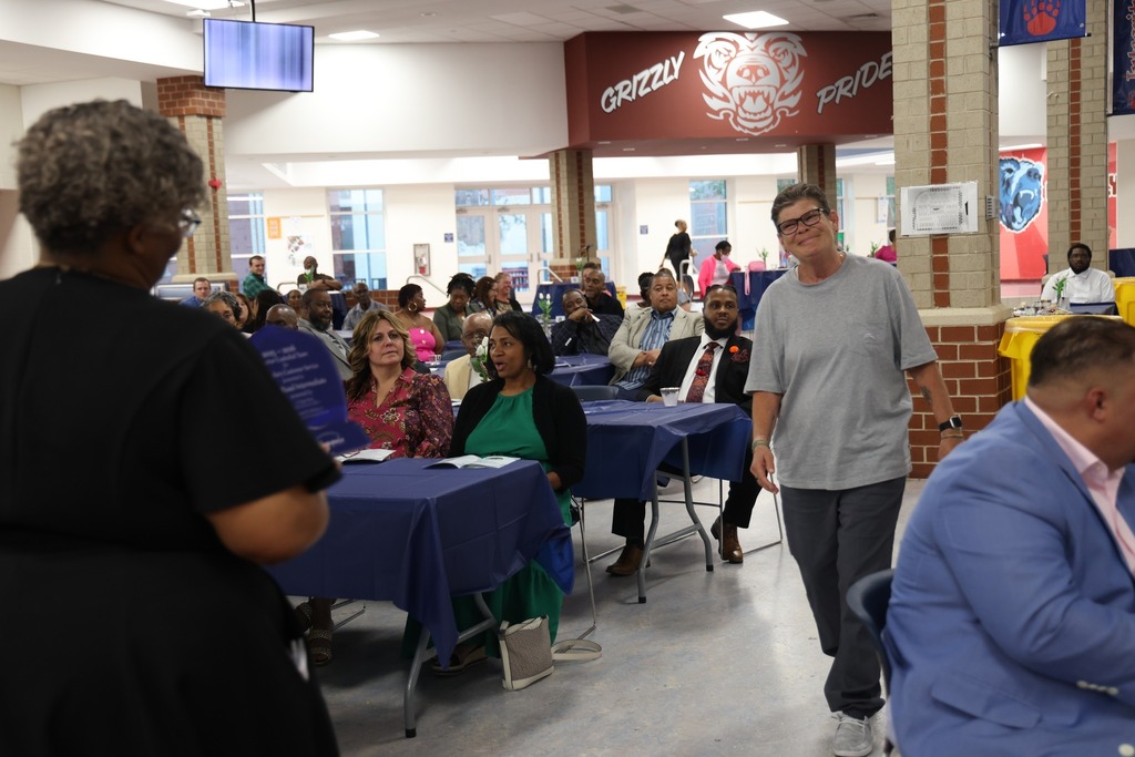 Custodians receive awards at the Custodial banquet
