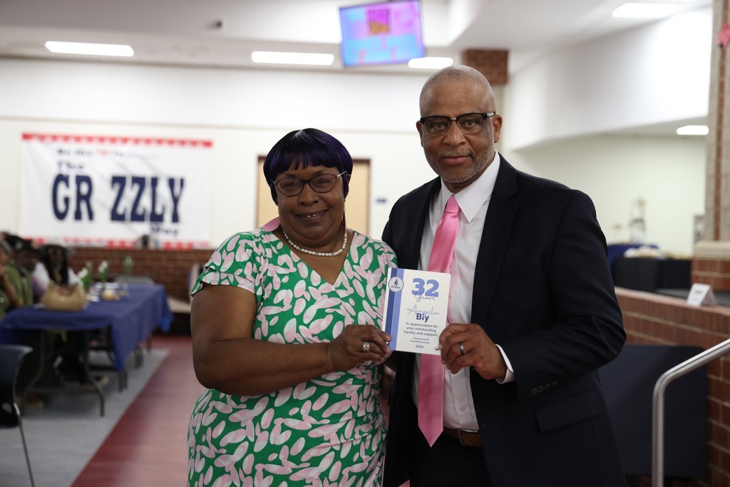 Custodians receive awards at the Custodial banquet