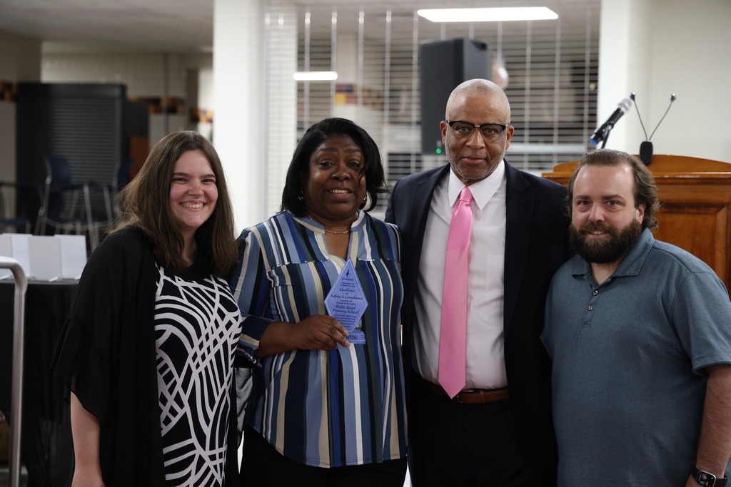 Custodians receive awards at the Custodial banquet