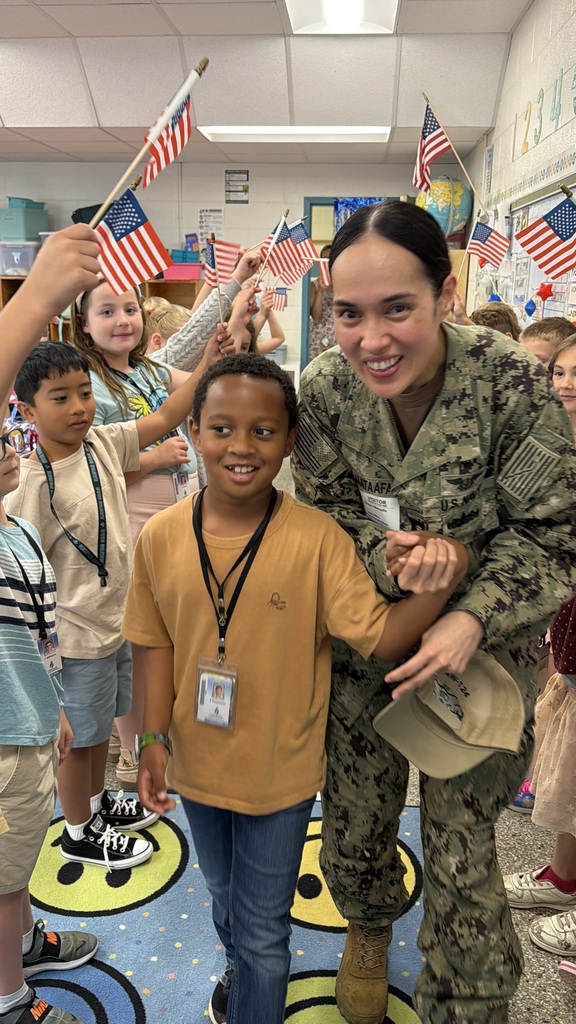 Student with mom in class 