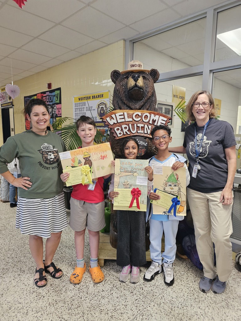 kids in front of bear