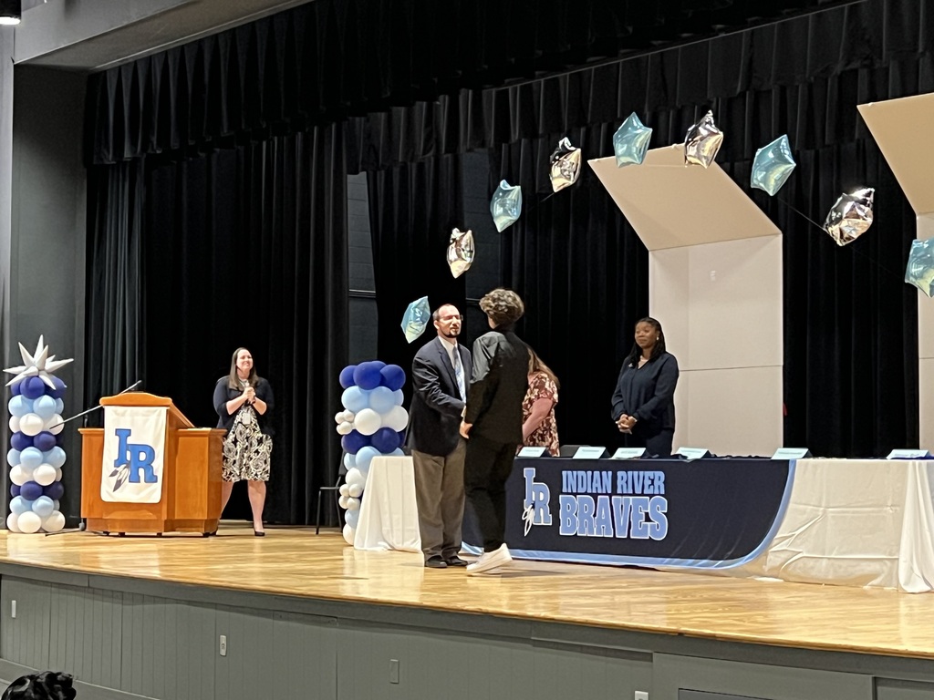 Students receiving academic awards and recognition during the school's 2025–2026 Academic Awards Ceremony.