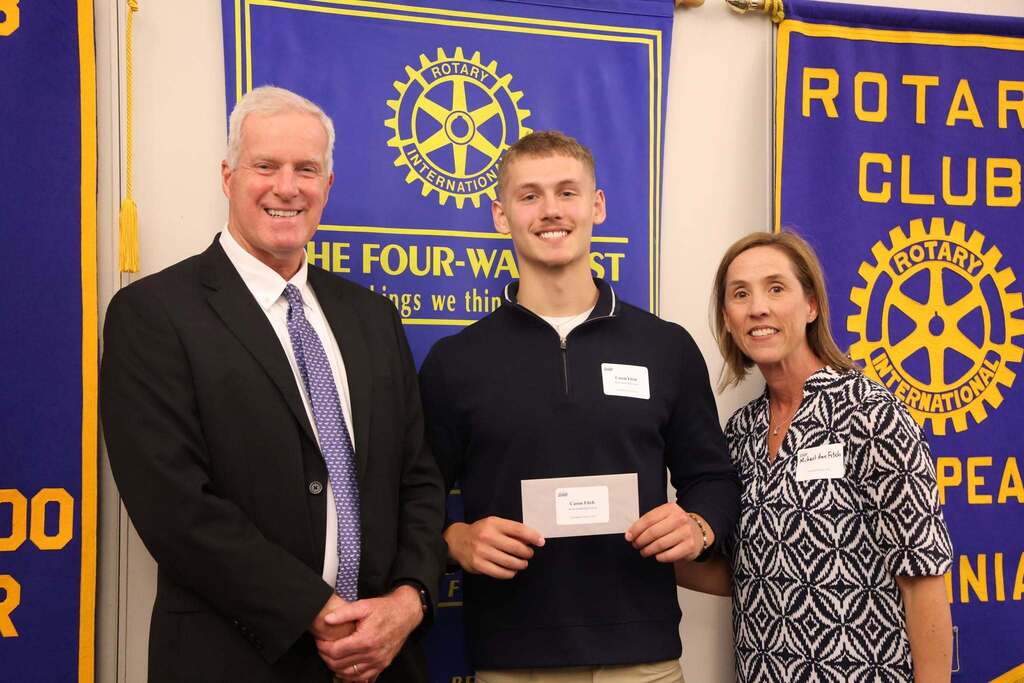 Students and Adults celebrate the Chesapeake Rotary Scholarship