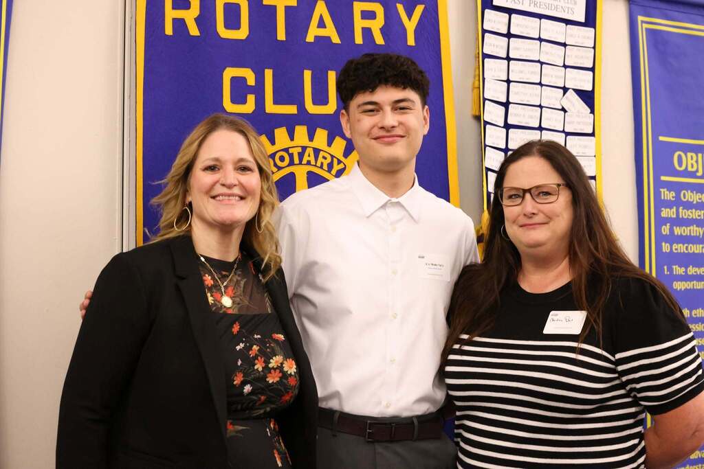 Students and Adults celebrate the Chesapeake Rotary Scholarship