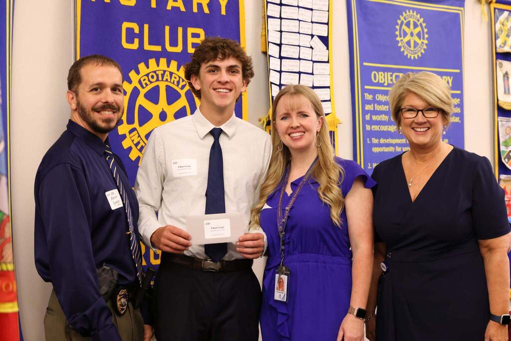 Students and Adults celebrate the Chesapeake Rotary Scholarship